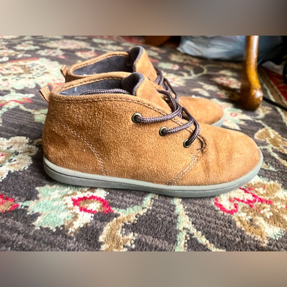 Oshkosh Brown Suede Lace up Ankle moccasin style Boot Shoes • size 3 big boys - Picture 6 of 16